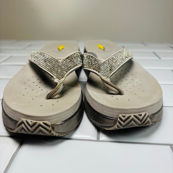 Volatile Rhinestone Sparkle Glitter‎ Flip Flop
Platform Size 9 - Picture 9 of 10